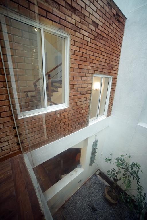 Teatalk Hotel Colombo Room photo